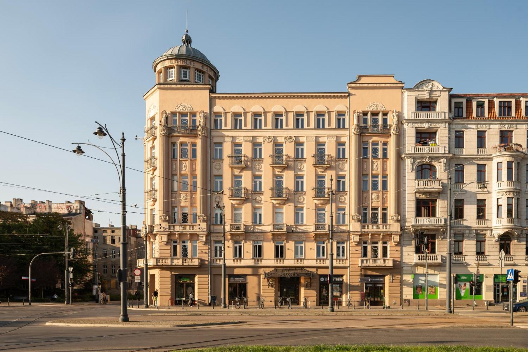 Апартаменти Historic Studio - Top Location, Tram & Shops Nearby, Fabryczna - By Rentujemy Лодзь Екстер'єр фото